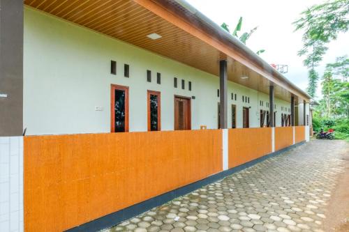 Wonosobo House | RedDoorz near Wisata Kalianget Wonosobo