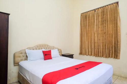 Laweyan House | RedDoorz Plus @ Laweyan