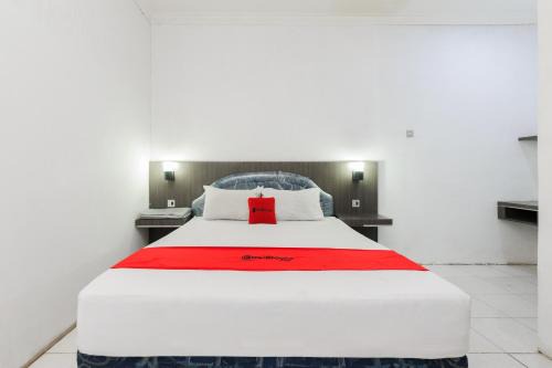 Martapura Hotel | RedDoorz Syariah near Q-Mall Banjarbaru