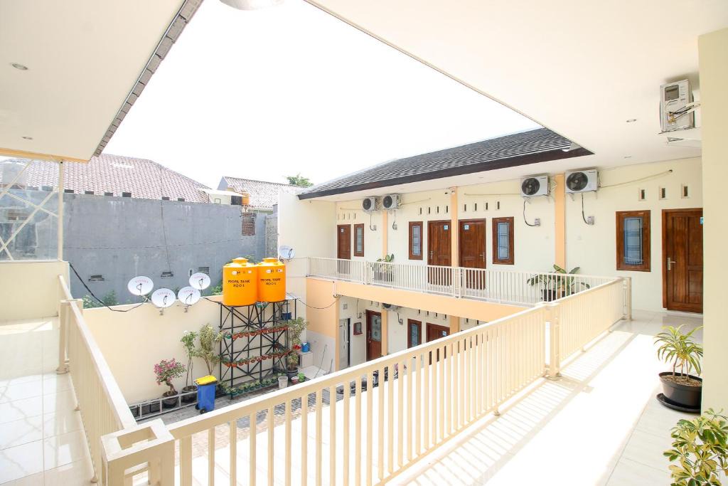 Sidoarjo House | RedDoorz Syariah @ Pahlawan Sidoarjo