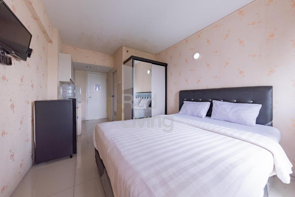Karawang Apartment | RedLiving Apartemen Grand Sentraland - Dragon Apartel Tower Pink