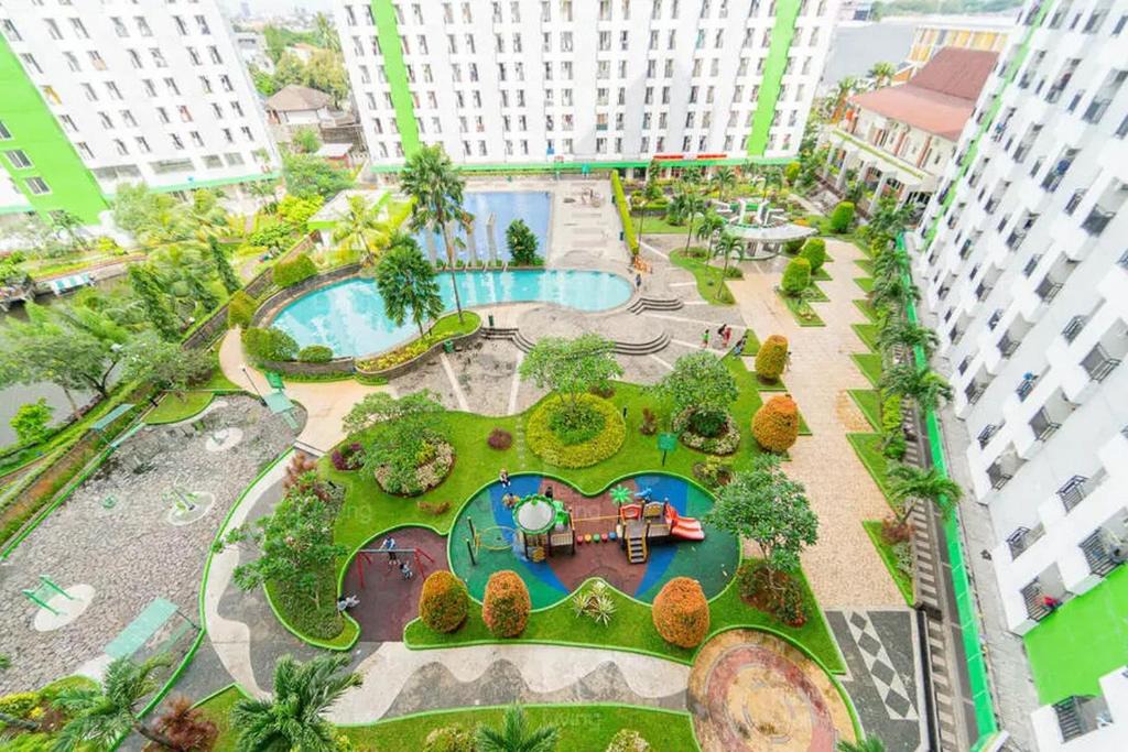 Ciputat Hotel | RedLiving Apartemen Green Lake View Ciputat - Pelangi Rooms 3 Tower E