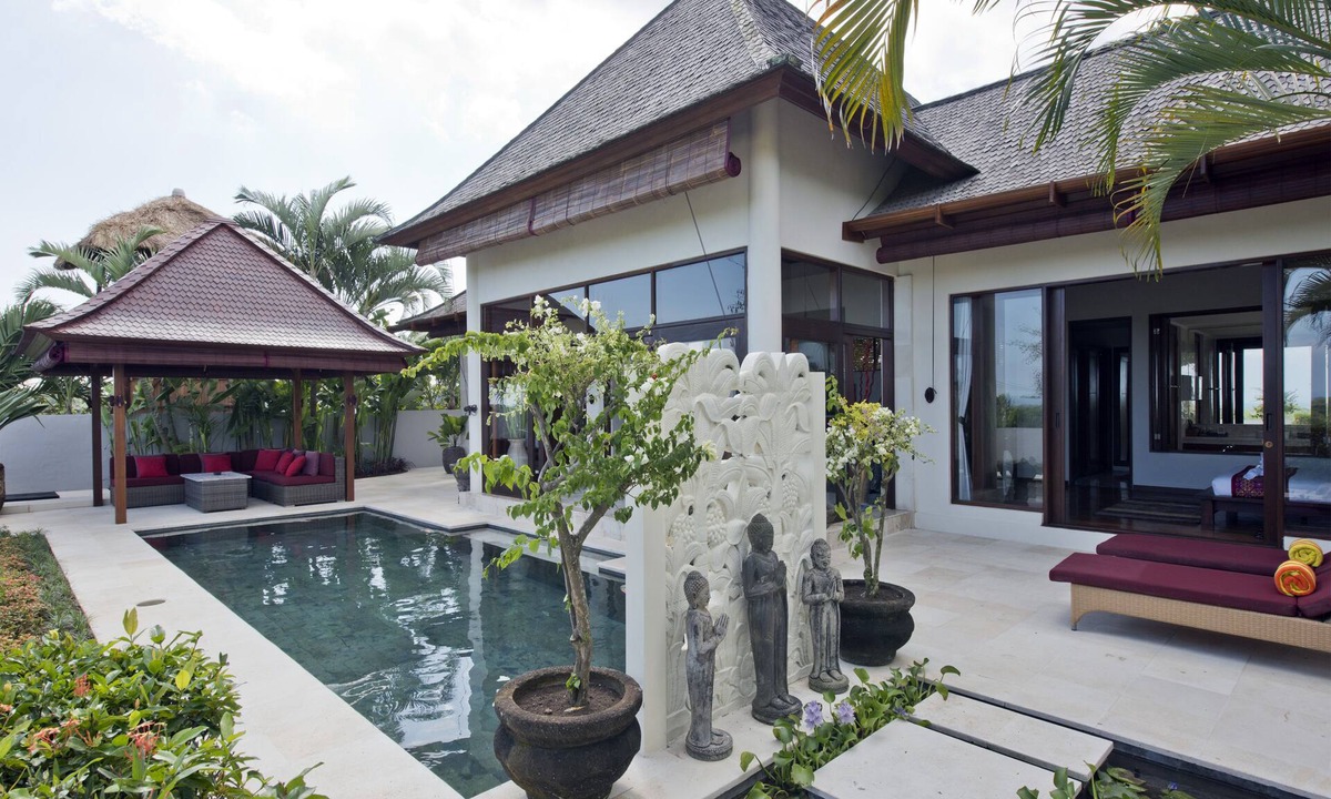 Tegal Mengkeb Villa | Rice Field View Sahaja Villa 1 in Peaceful Bali