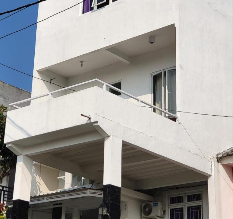 Caringin House | Rumah Freddy Homestay
