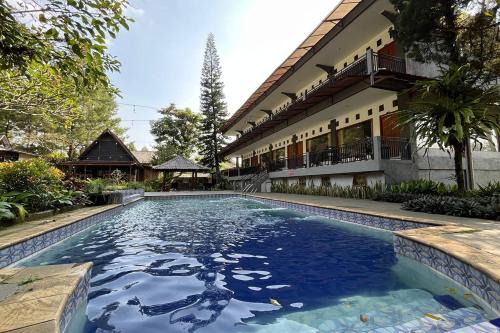 Pancawati House | Santa Monica Resort