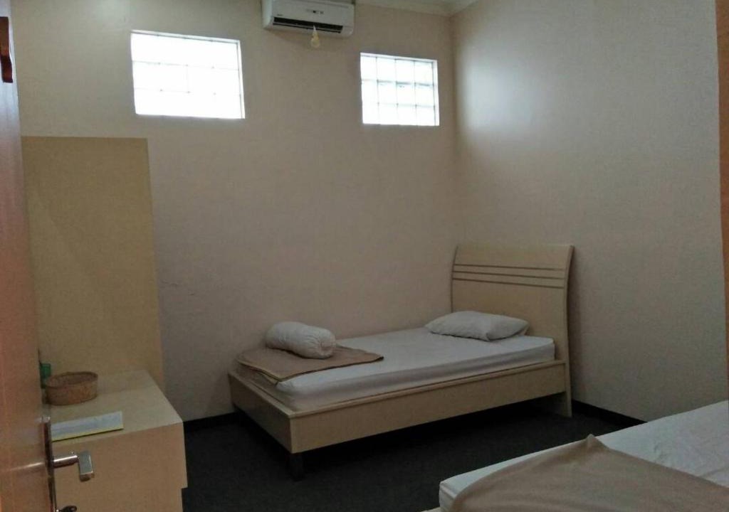 Malabar House | Sewa Rumah Harian Strategis di Tengah Kota Bandung Bisa Untuk 30 Orang