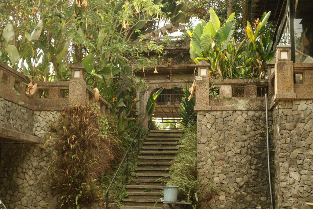 Ciburial Villa | Sosis Kraton