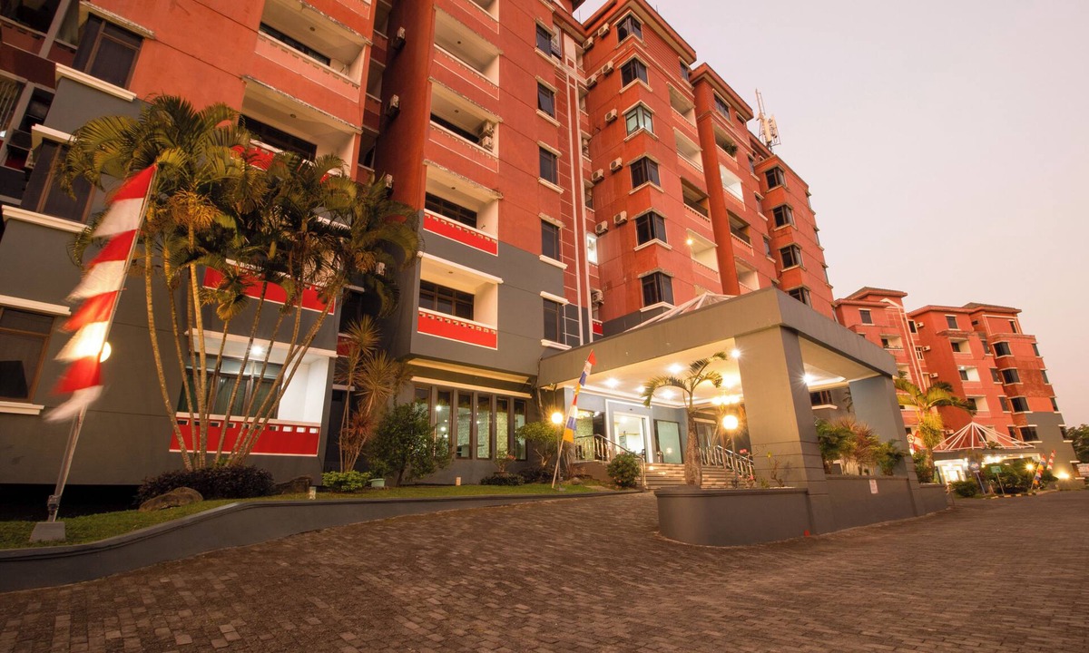 Condongcatur Apartment | Spacious and Comfortable 3 Bedrooms Apartments in the Heart of Yogyakarta