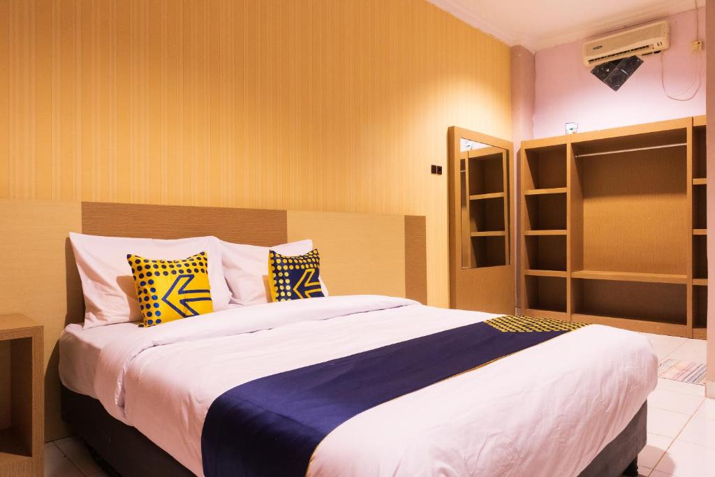 Kupang Hotel | SPOT ON 2318 Citra Palm Residence