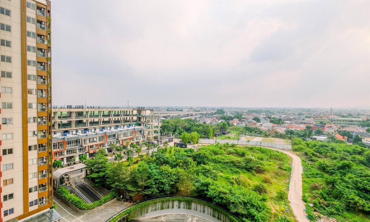 Duren Sawit Apartment | Strategic and Nice Studio at LRT City Jatibening Apartment