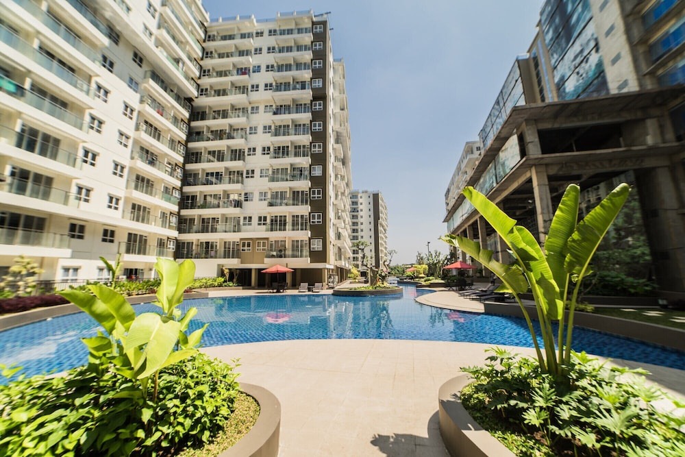 Cimahi Hotel | Stylish 2Br Gateway Pasteur Apartment Near Exit Toll