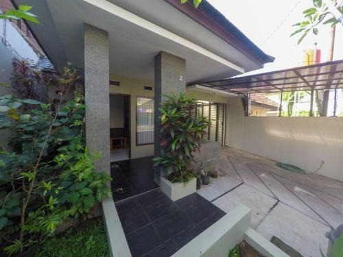 Tasikmalaya House | Sukasari Guesthouse