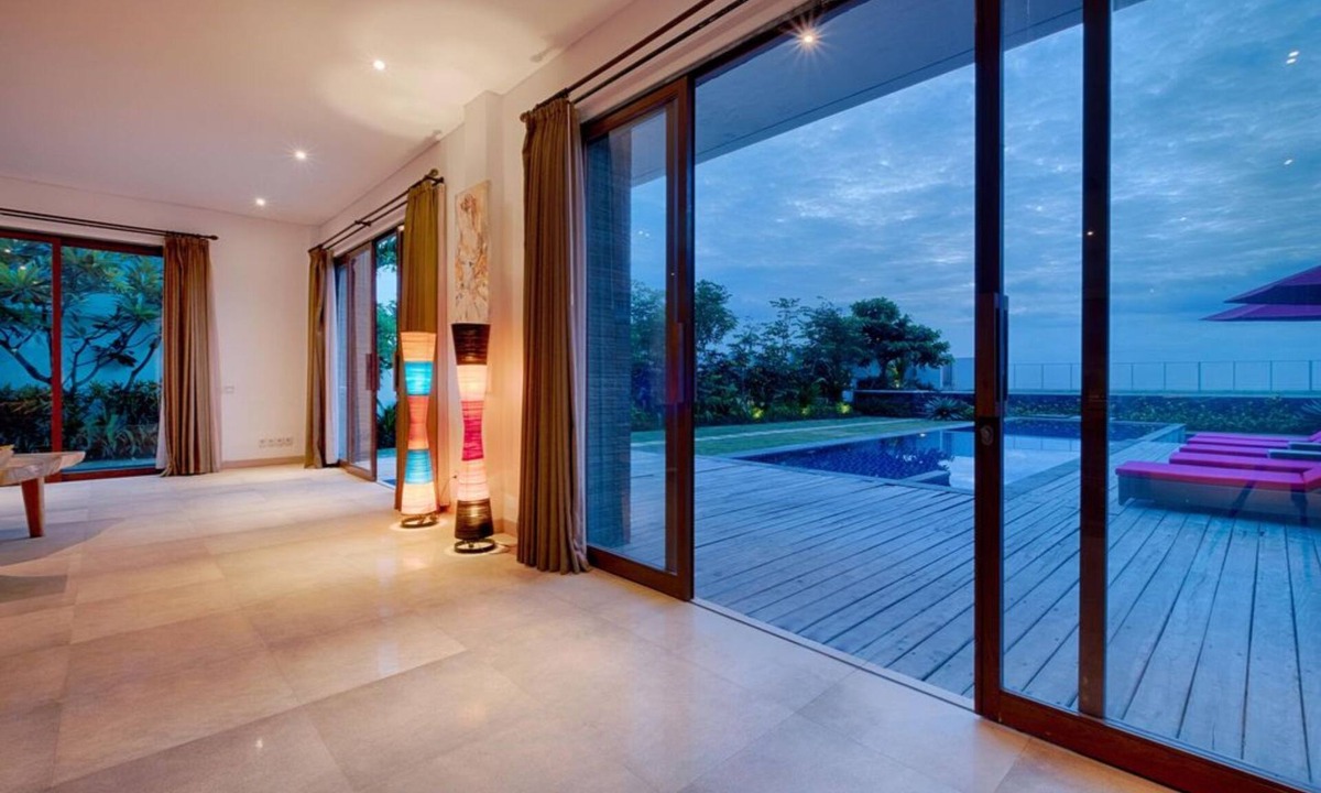 Keramas Villa | Superb, Spacious, Modern Balinese, Beachfront Villa in Keramas Beach, Gianyar