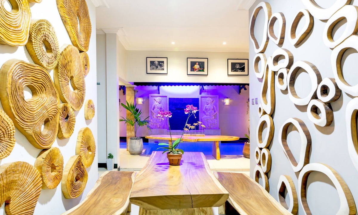 Timbulharjo Villa | Surfrider Yogyakarta Villa and Guesthouse/Private pool with 3 bedroom