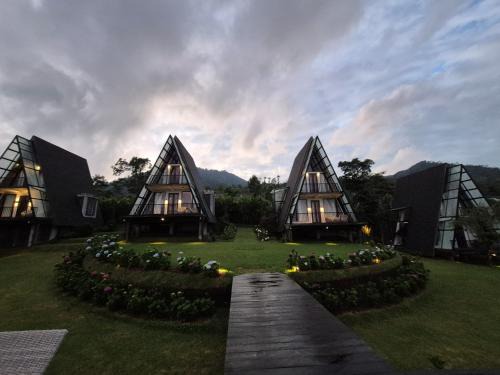 Munduk Villa | Tamblingan Village - Luxury Villas in Munduk