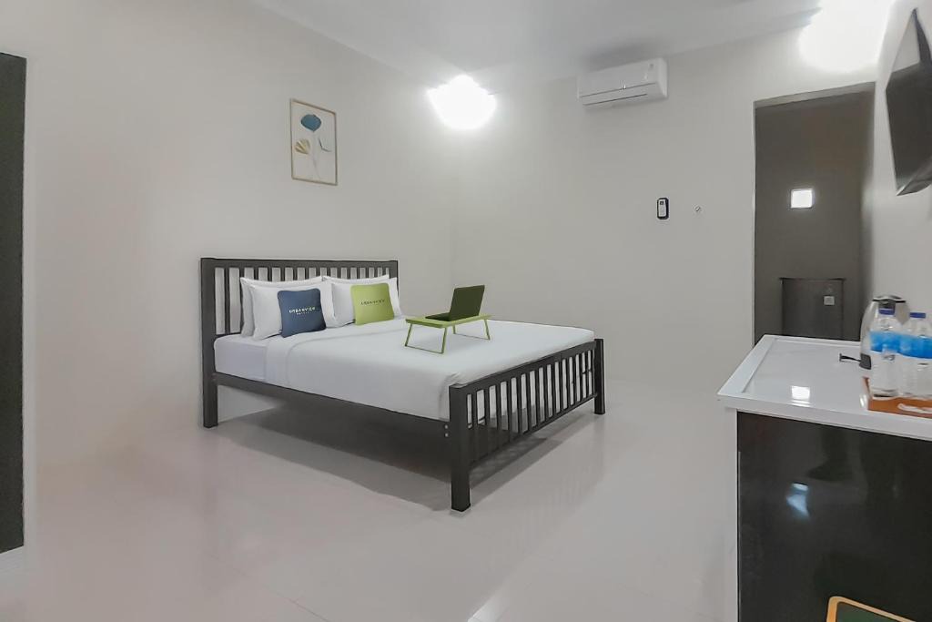 Indramaju Hotel | Urbanview Hotel MM Indramayu by RedDoorz