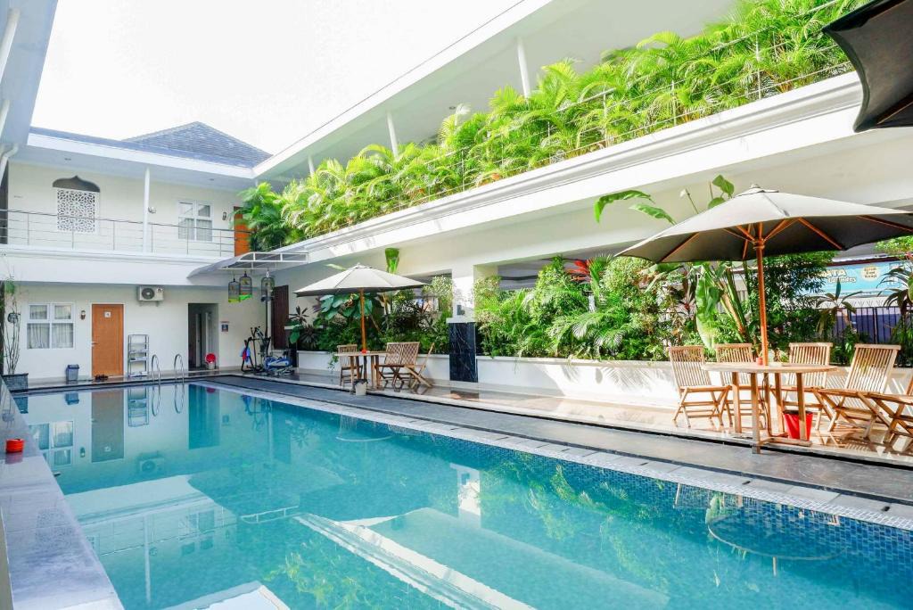 Sinduadi Hotel | Urbanview Hotel Syariah Casa Azmya Yogyakarta by RedDoorz