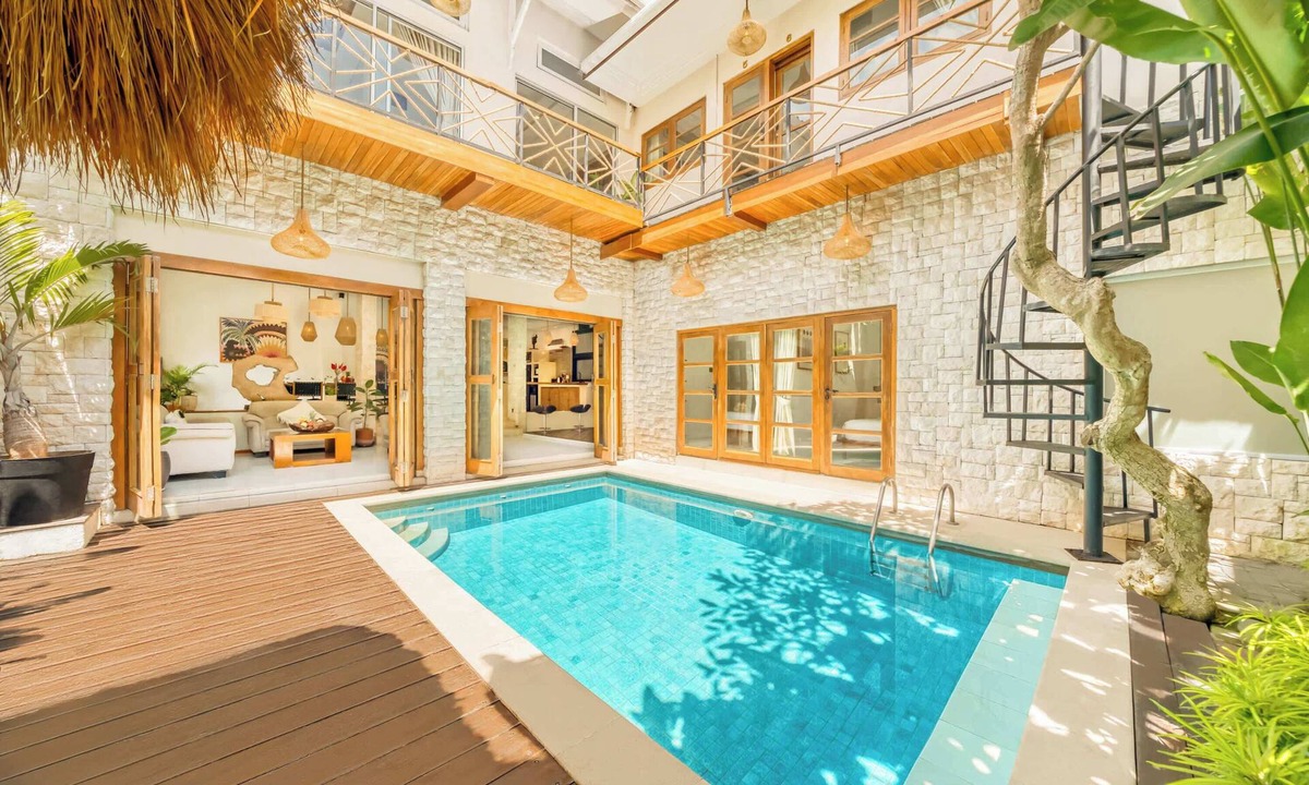 Tibubeneng Villa | Villa Inka - 6BDR with private Pool & Garden