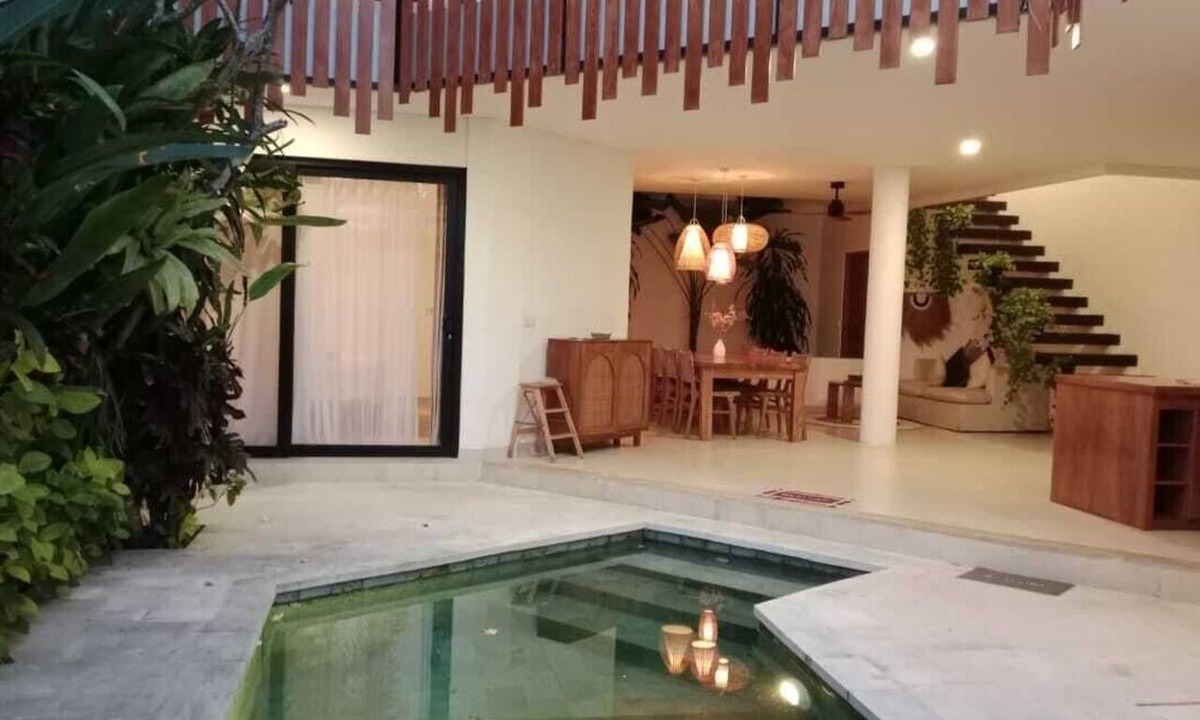 Mengwi House | Villa Merman | 3BR w BBQ Deck & Pool In, Perenanan, Canggu