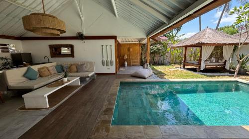 Gili Air Villa | Villa Océane - Tropical 2-bedroom with Pool