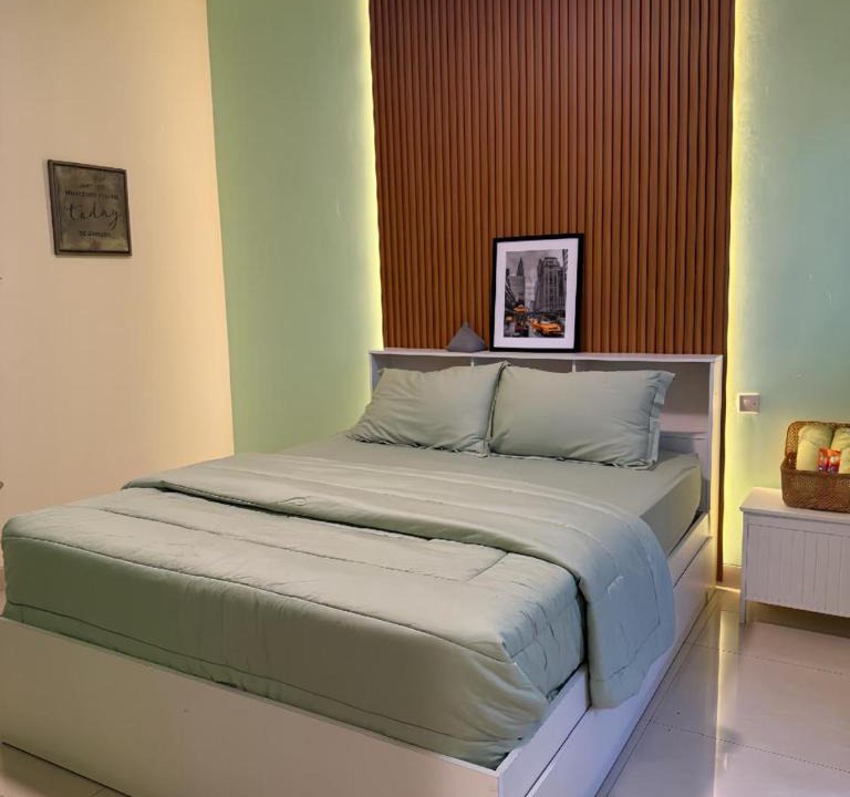 Serpong Villa | Villa Palm Springs by REQhome