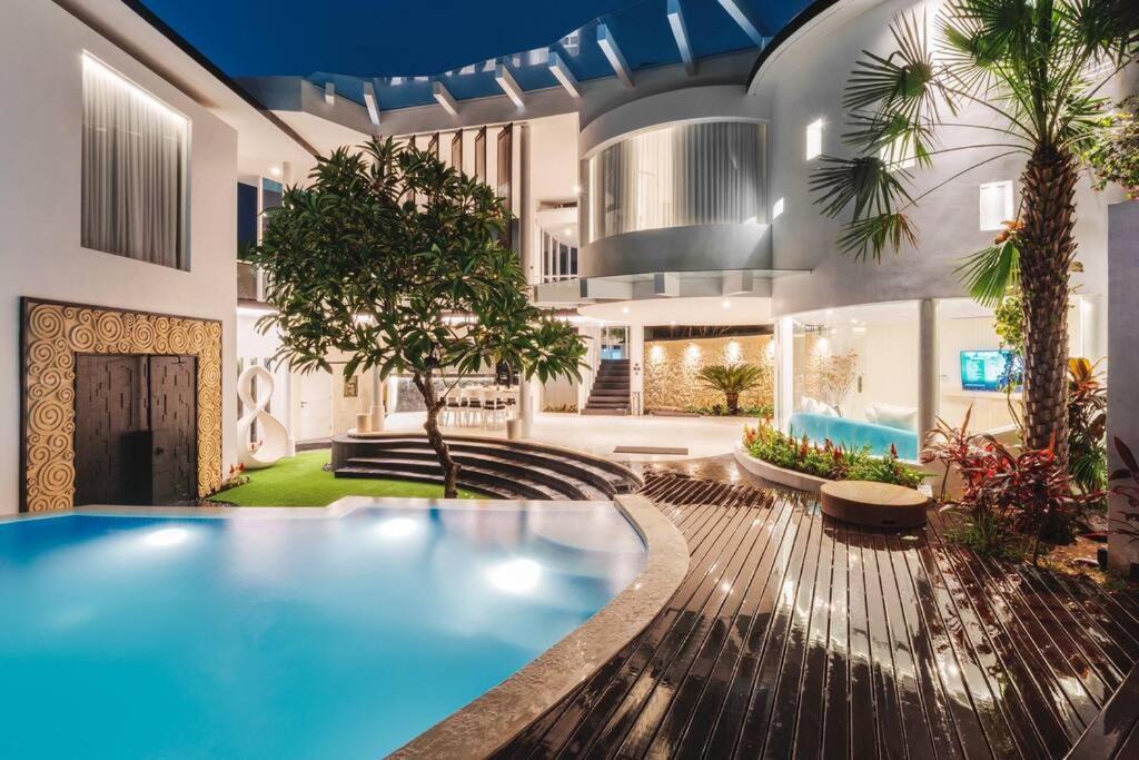 Central Seminyak Villa | Villa Rose