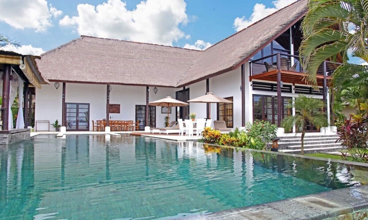 Dencarik Villa | Villa Tri Murti, Lovina beach villa with private swimming pool at - up to 10 people