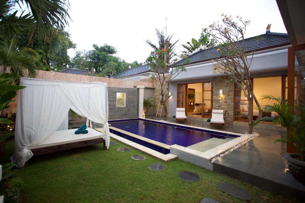 Central Seminyak Villa | Villa Voyage 2
