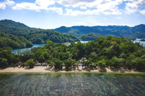 Pulau Lembeh Resort | White Sands Lembeh