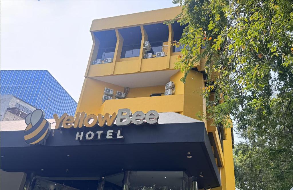 Kampung Bali Hotel | Yellow Bee Tanah Abang