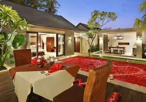 1 BR Suite Villa with a private pool, FREE return airport transfers in Jimbaran