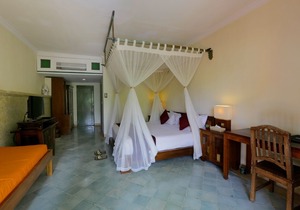 1 BR Villa near Ubud with a private plunge pool and a living area incl breakfast in Denpasar