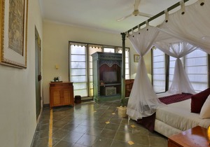 1 BR Villa near Ubud with a private plunge pool and a living area incl breakfast in Denpasar