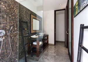 320 m² Villa ∙ 4 bedrooms ∙ 8 guests in North Kuta
