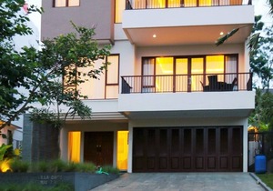 4 BR City View Villa with a private pool 2 in Bandung