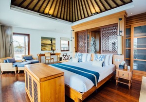 Absolute 6 Bedroom Beach Front Villa in Pabean Beach; in Ketewel