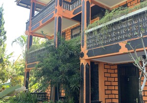 Batur Sunrise Guesthouse ~ 3rd Floor Queen Room in Kintamani