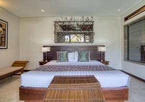Beachfront 3 br family villa in Sanur in Denpasar