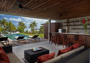 Beachfront1, 3 Bedroom Villa, Car+Driver, Cemagi in Mengwi