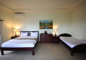 Bondalem Beach Club Double Room in Bondalem