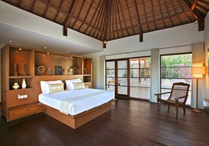 Boutique 4 Bedroom Luxury Villa Located in Eat St, Seminyak; in Seminyak