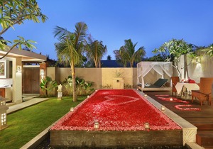 One Bedroom Suite Villa with a private pool only 5 minutes drive to the beach in Jimbaran