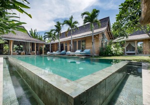 Picture Relaxing Beside Your Private Pool in Kerobokan, Bali Villa 2007 in Bali