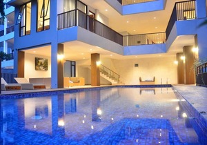 Radiance Hill View Villa 10 Bedrooms With a Private Heated Swimming Pool and a Billiard Table in Bandung