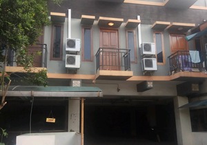 RedDoorz Plus Near Ciputra World Kuningan 2 in South Jakarta