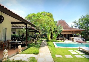 The Radian Villa in Canggu