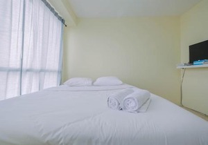 Tifolia Studio Apartment with Double Bed near LRT Station By Travelio in Jakarta