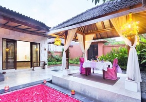 Unforgetable Romantic Pool Villa In Kuta in Kuta