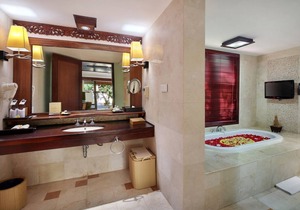 Very Clean and Comfortable Garden Villa near Kuta Centre in Kuta