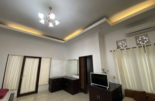 Sunset Road Villa | ヴィラクタ Villa Kuta near Kuta Beach